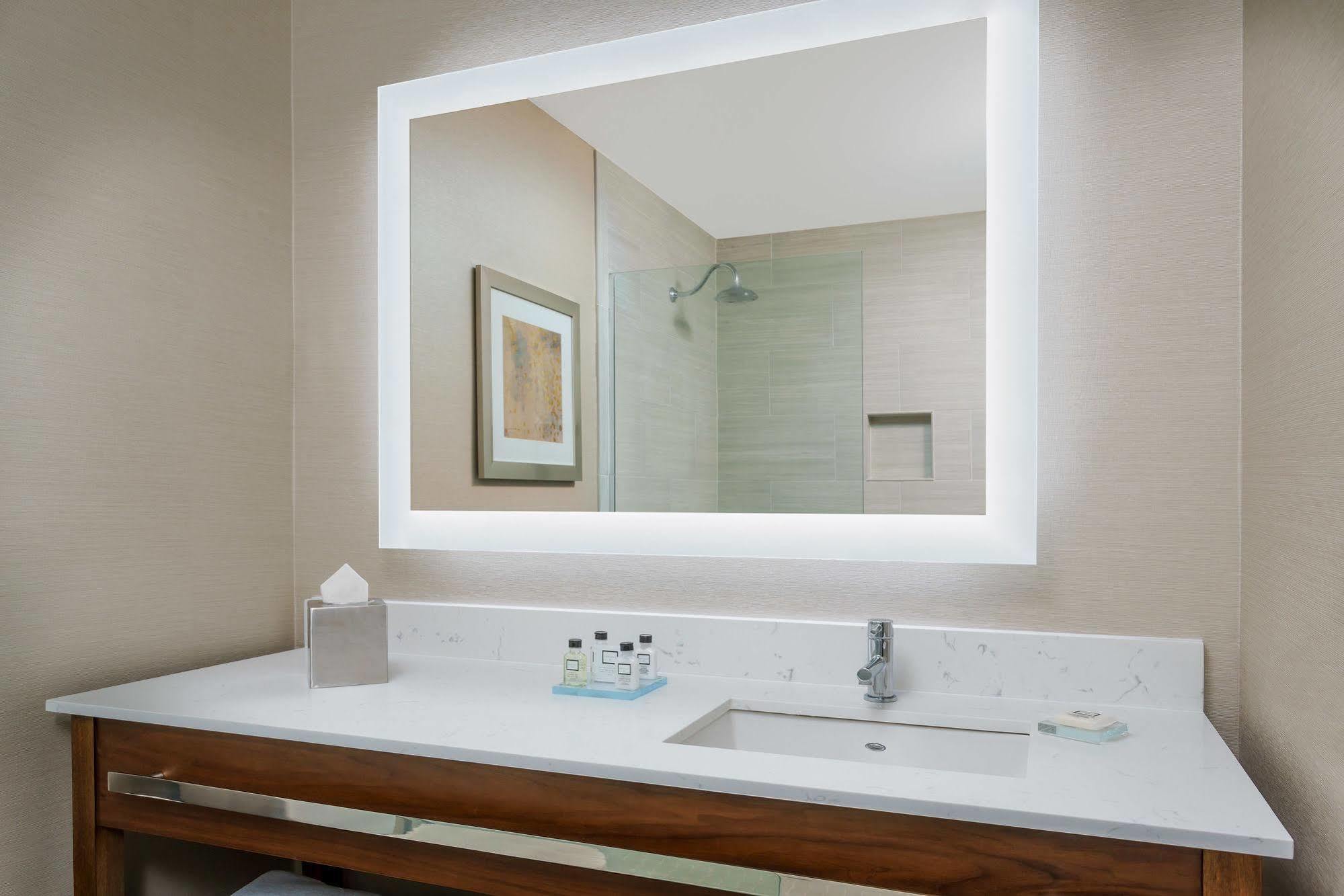 Radisson Hotel Valley Forge King of Prussia Bagian luar foto